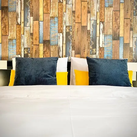 Art For 4 People Free Parking & Wifi Stara Zagora