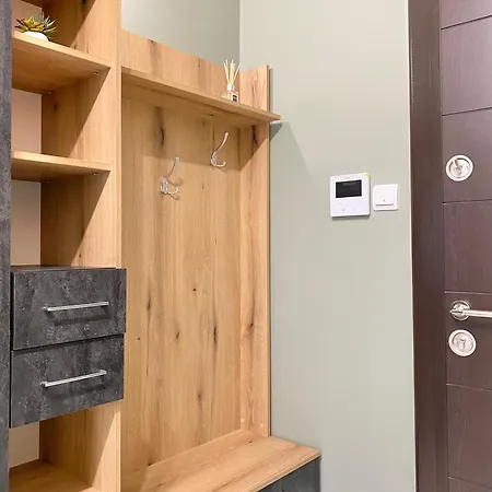 Apartamento Art For 4 People Free Parking & Wifi