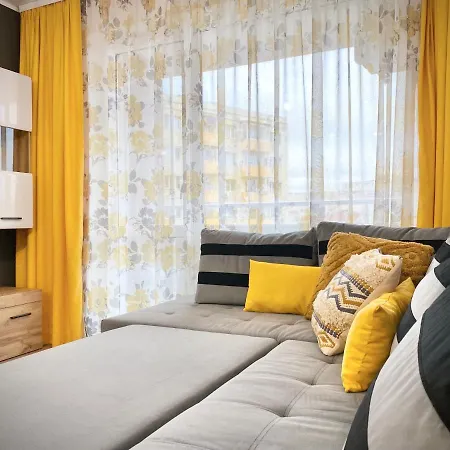 Apartamento Art For 4 People Free Parking & Wifi *