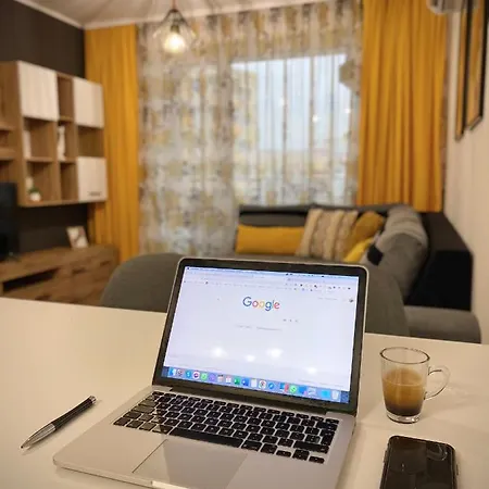 Apartamento Art For 4 People Free Parking & Wifi